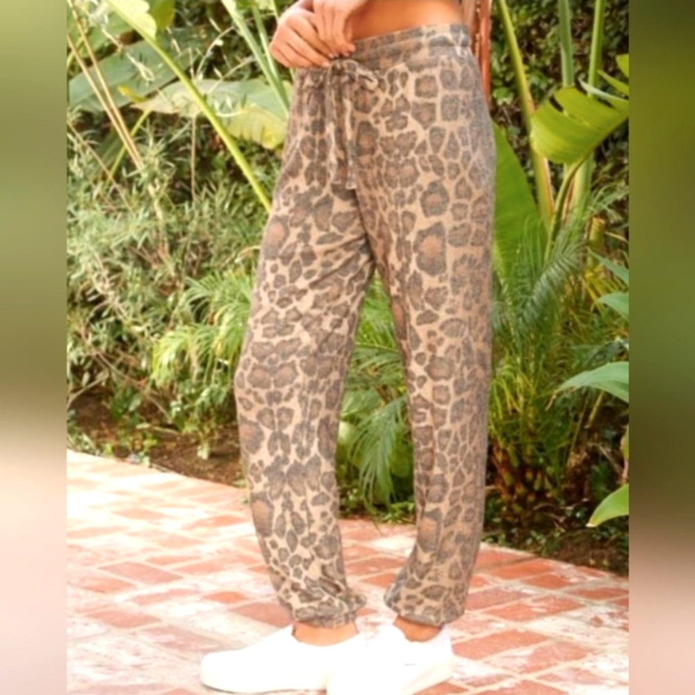 LNA Leopard Cheetah Rib Knit Pants Joggers